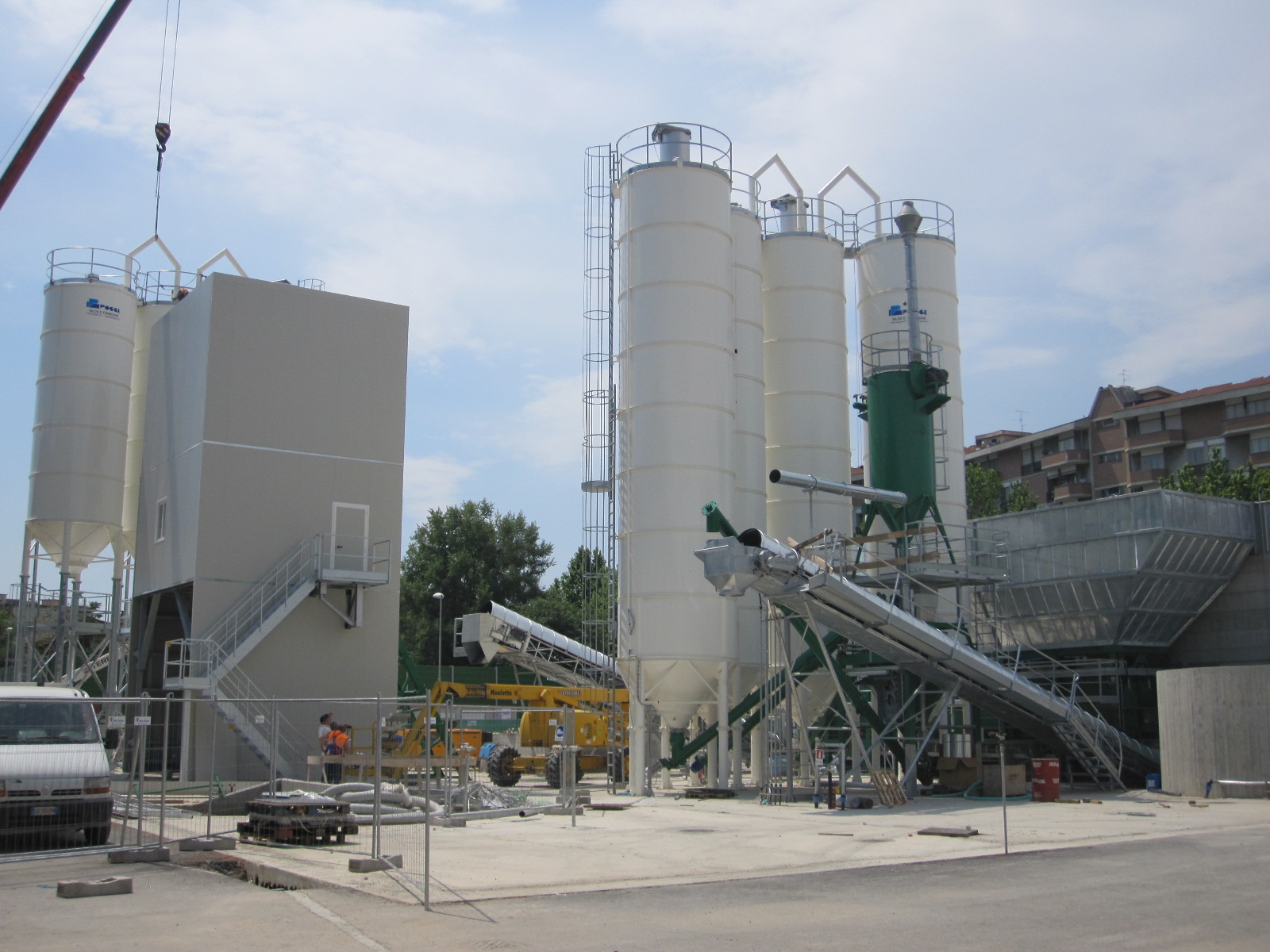 Monolithic Vertical Silos